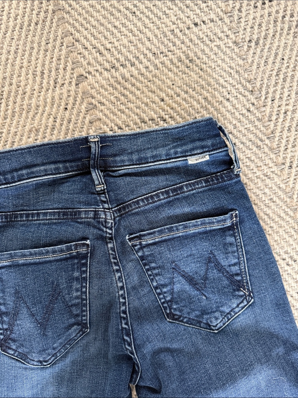 MOTHER Mid-Rise Dazzler Ankle Fray Jeans — Dark Blue size 23 - Picture 7 of 7